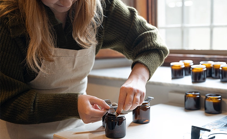 Create Your Personalized Jewelry Candle